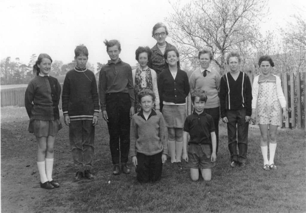 Hankelow Primary School pupils and teacher #2 - date unknown